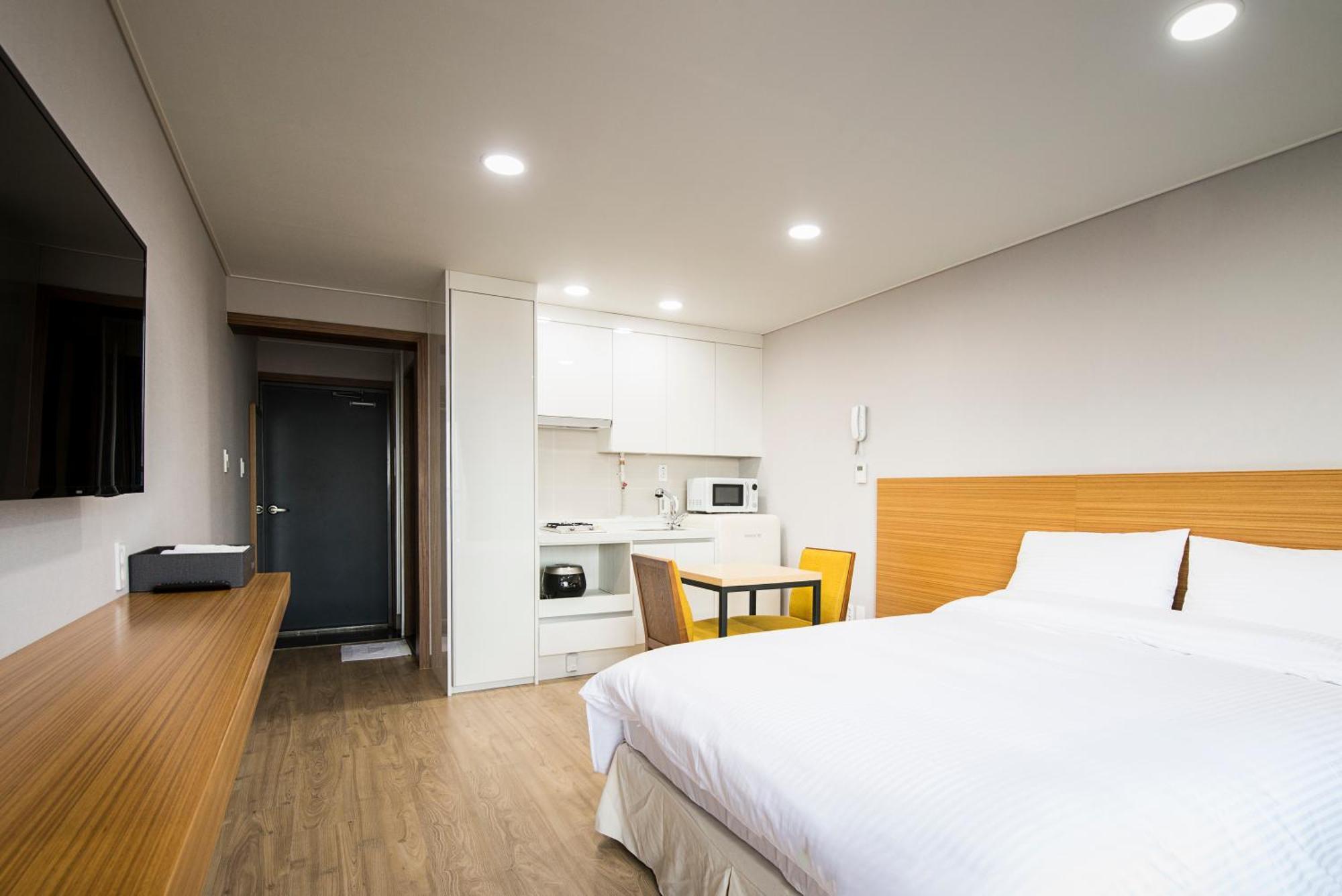 W Ocean Pension Seogwipo Exterior foto